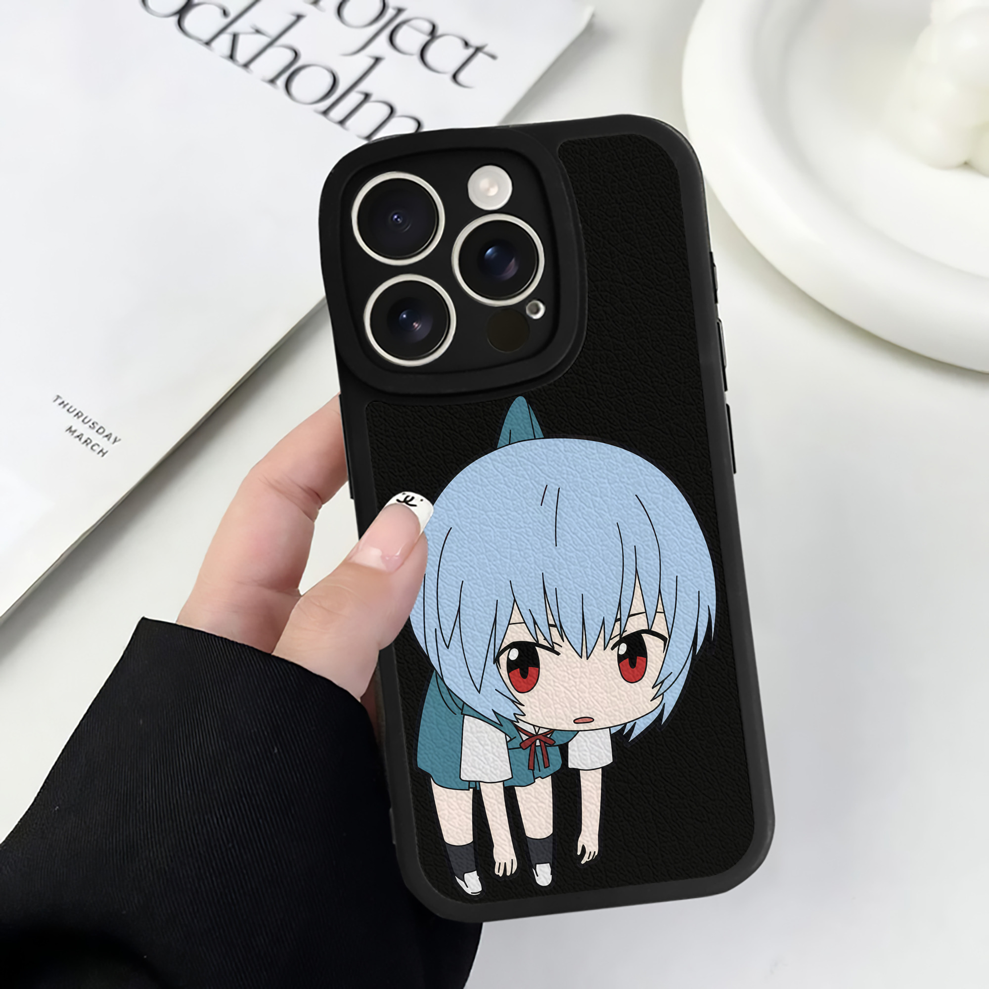 （画像用） EVA 新世紀エヴァンゲリオン 【iPhone 16シリーズ対応】シリコンスマホケース（レザー調） 材質：シリコン